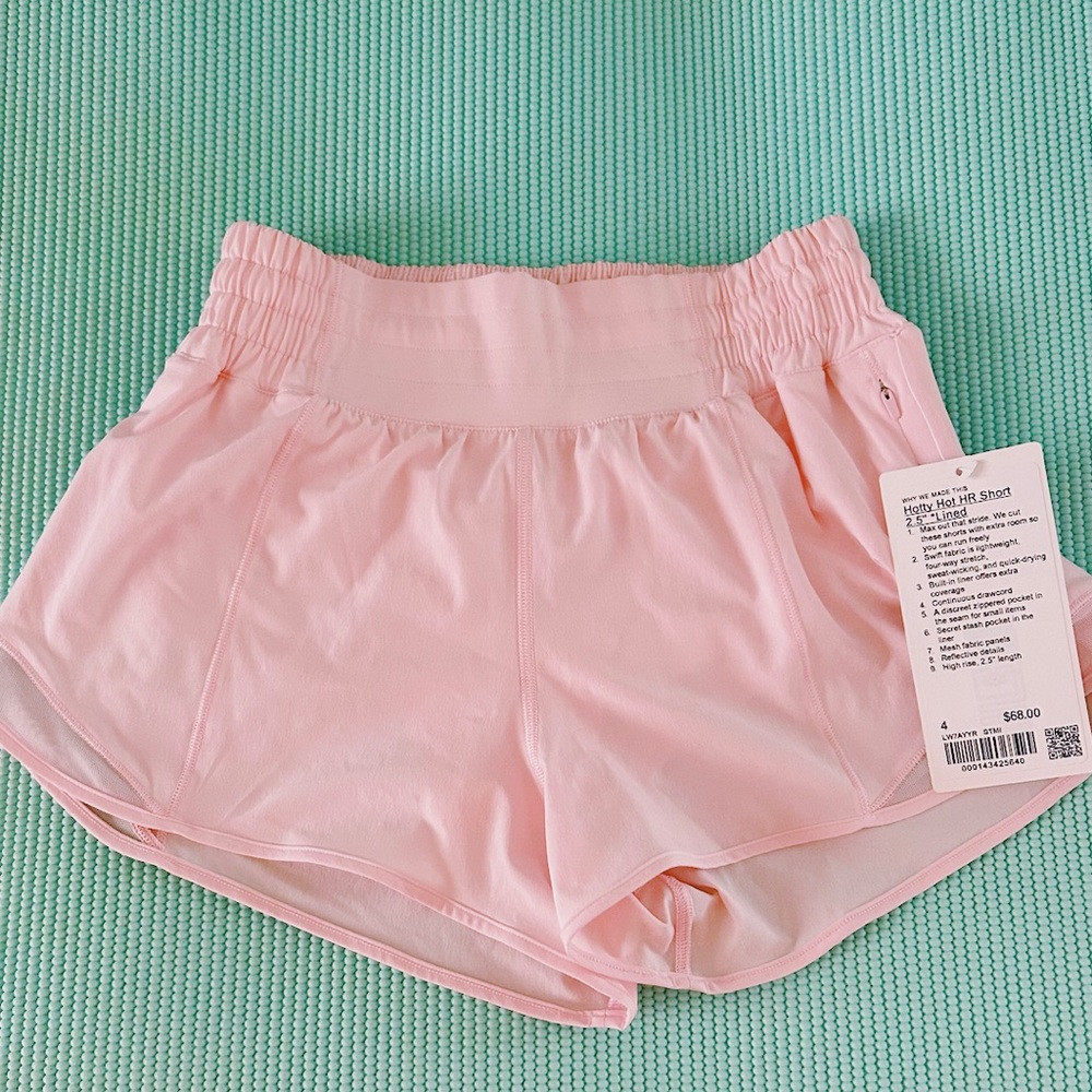 Lululemon hotty hot strawberry milkshake shorts